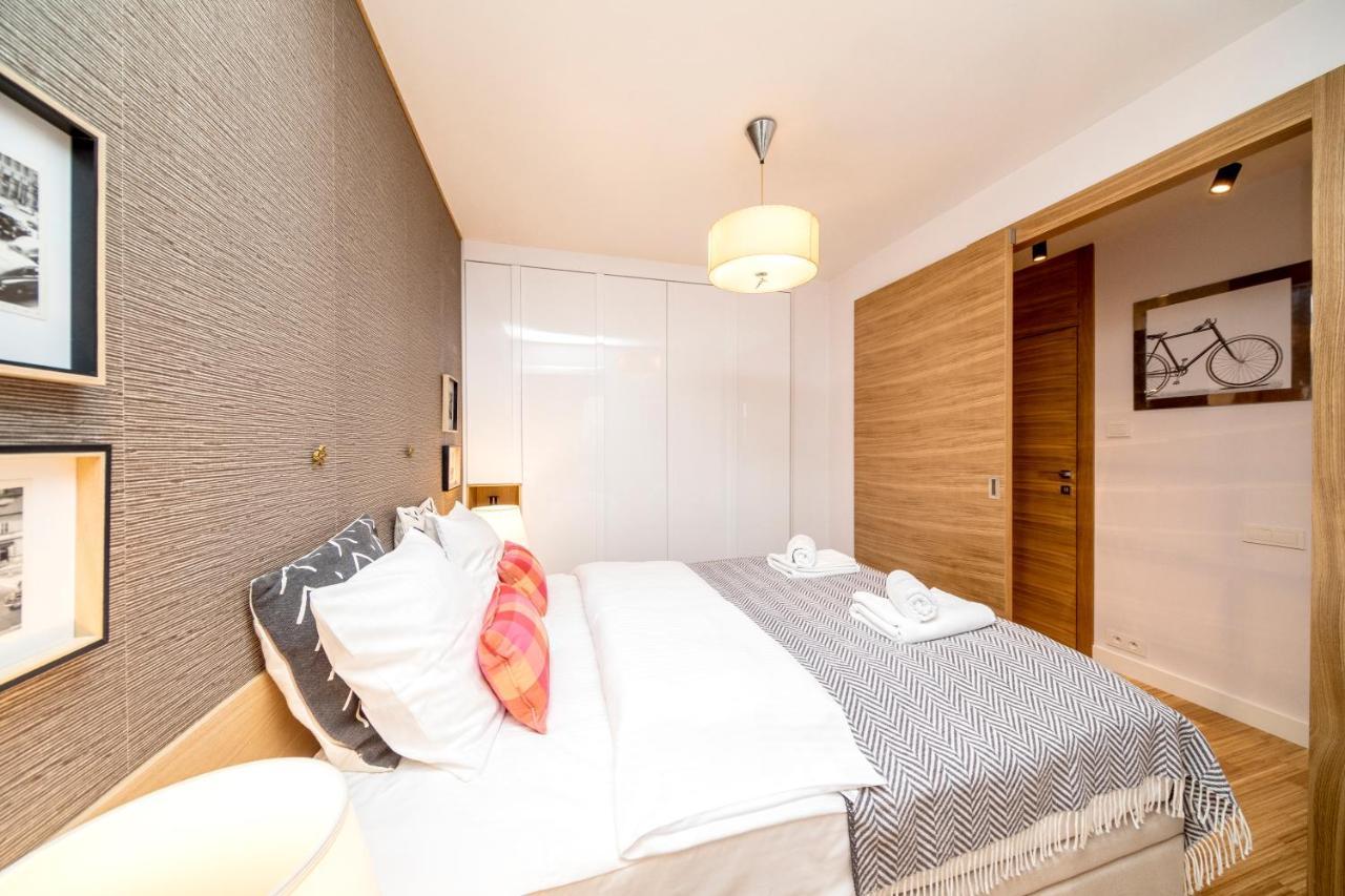 Golden Apartment With Air Condition By Your Freedom Warsaw Exterior photo